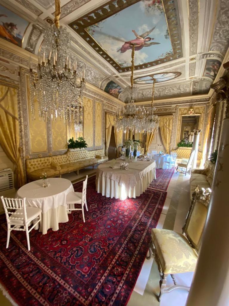 Palazzo Cherubini - Wellness e Spa Rossano Exterior foto
