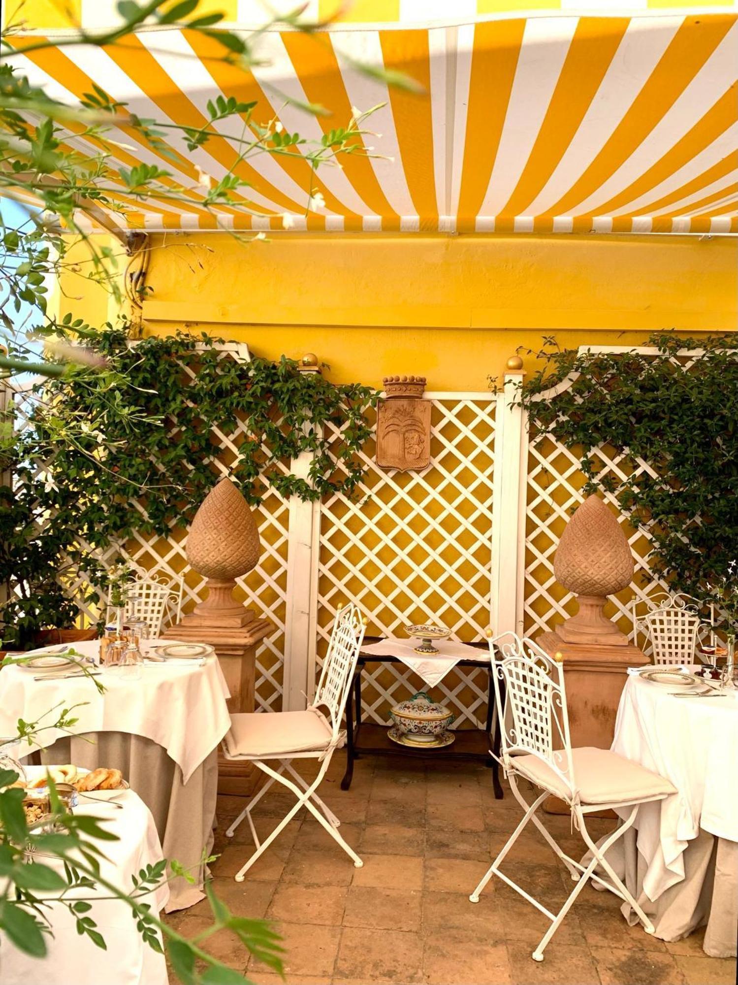 Palazzo Cherubini - Wellness e Spa Rossano Exterior foto